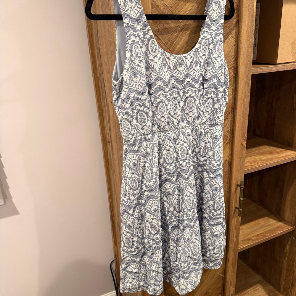 Alythea Blue and White Printed Sleeveless Mini Dress